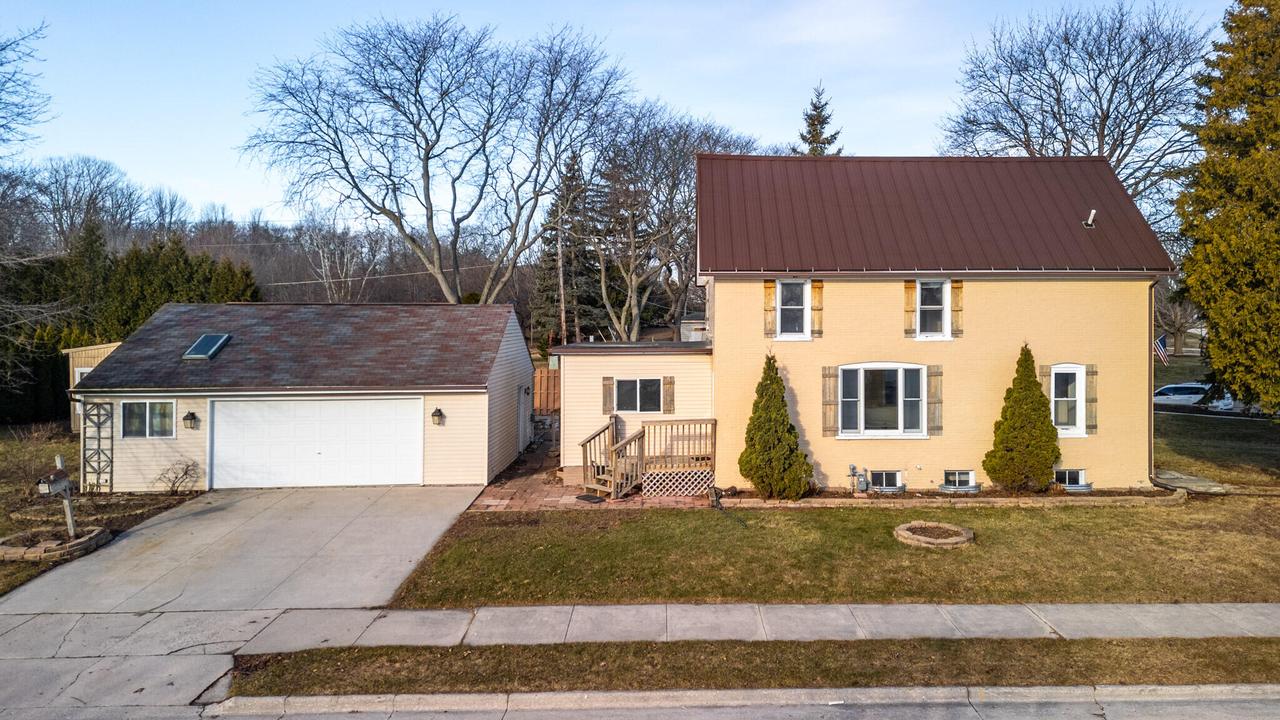2903 Wilgus Ave, Sheboygan, WI 53081