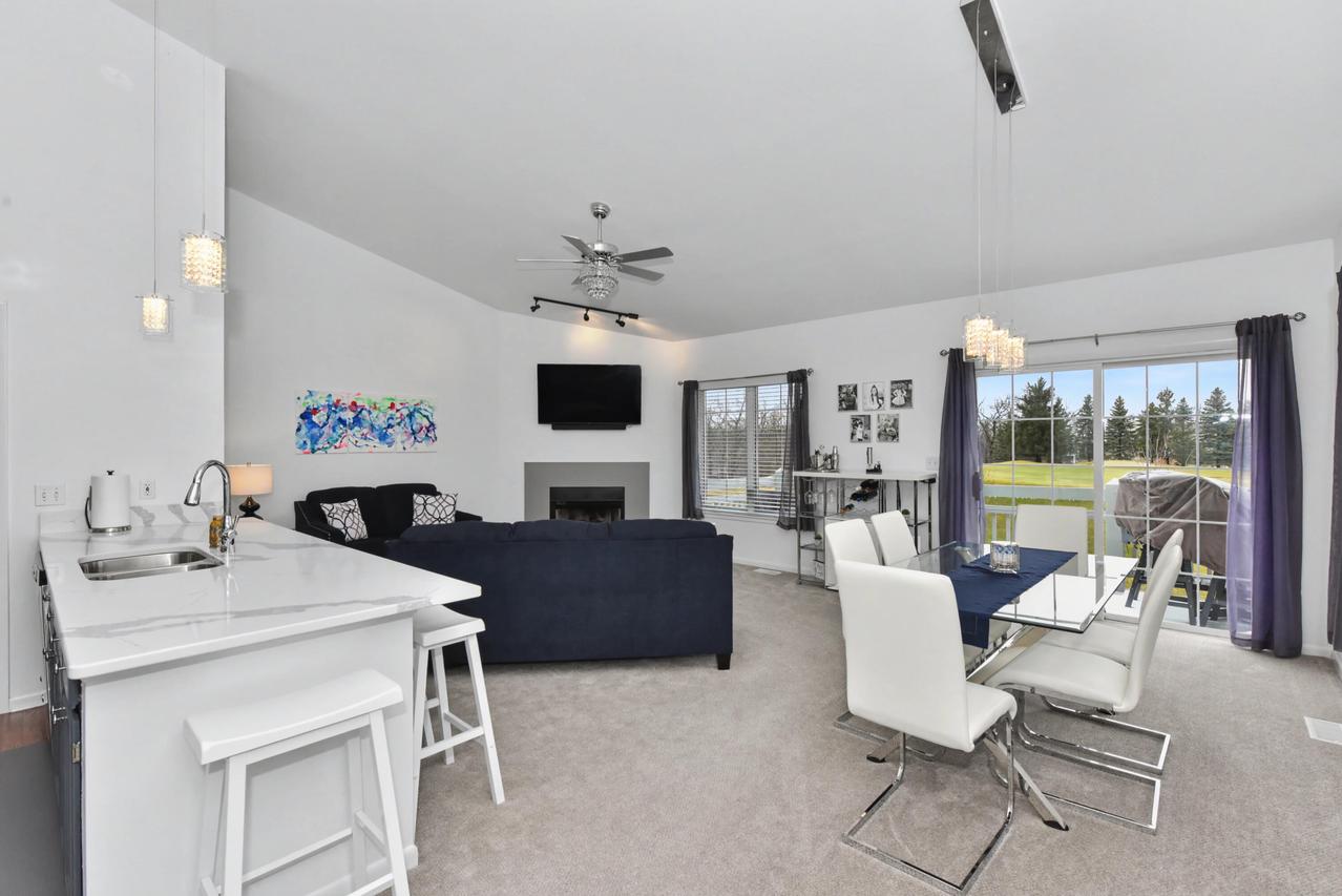 534 Geneva National Ave #N 6-64, Geneva, WI 53147