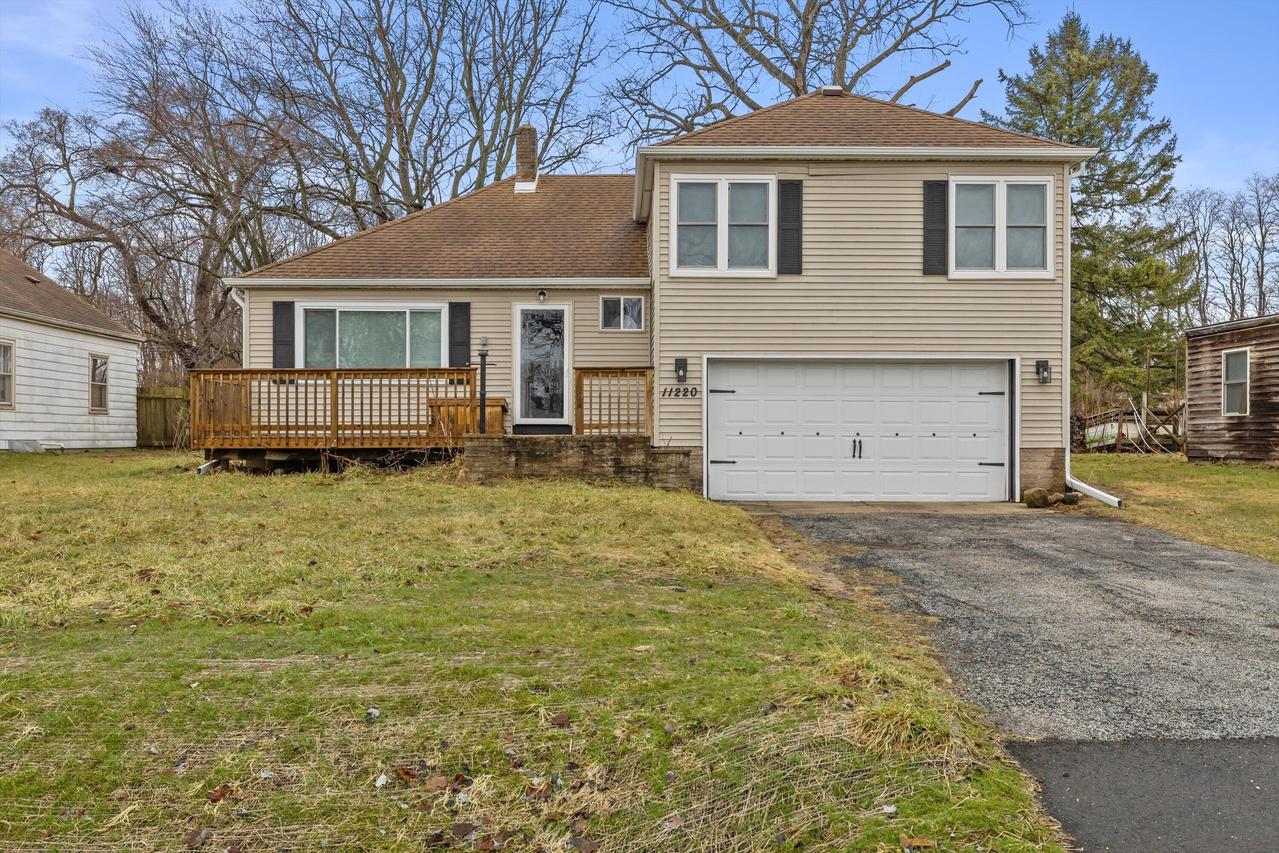 11220 11th Ave, Pleasant Prairie, WI 53158