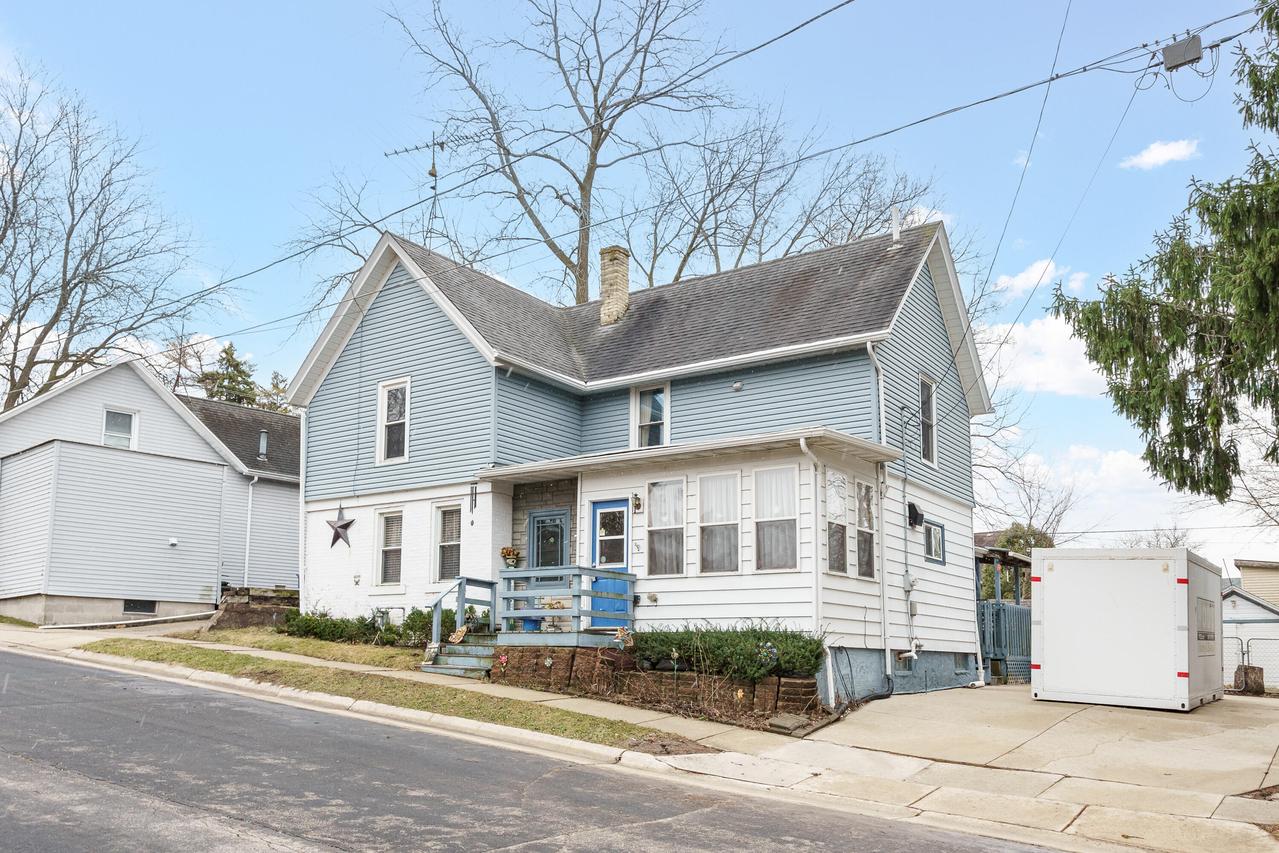119 E Green St, Watertown, WI 53098