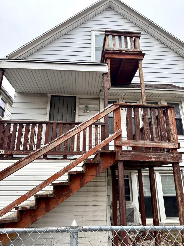 2439 S 8th St, Milwaukee, WI 53215