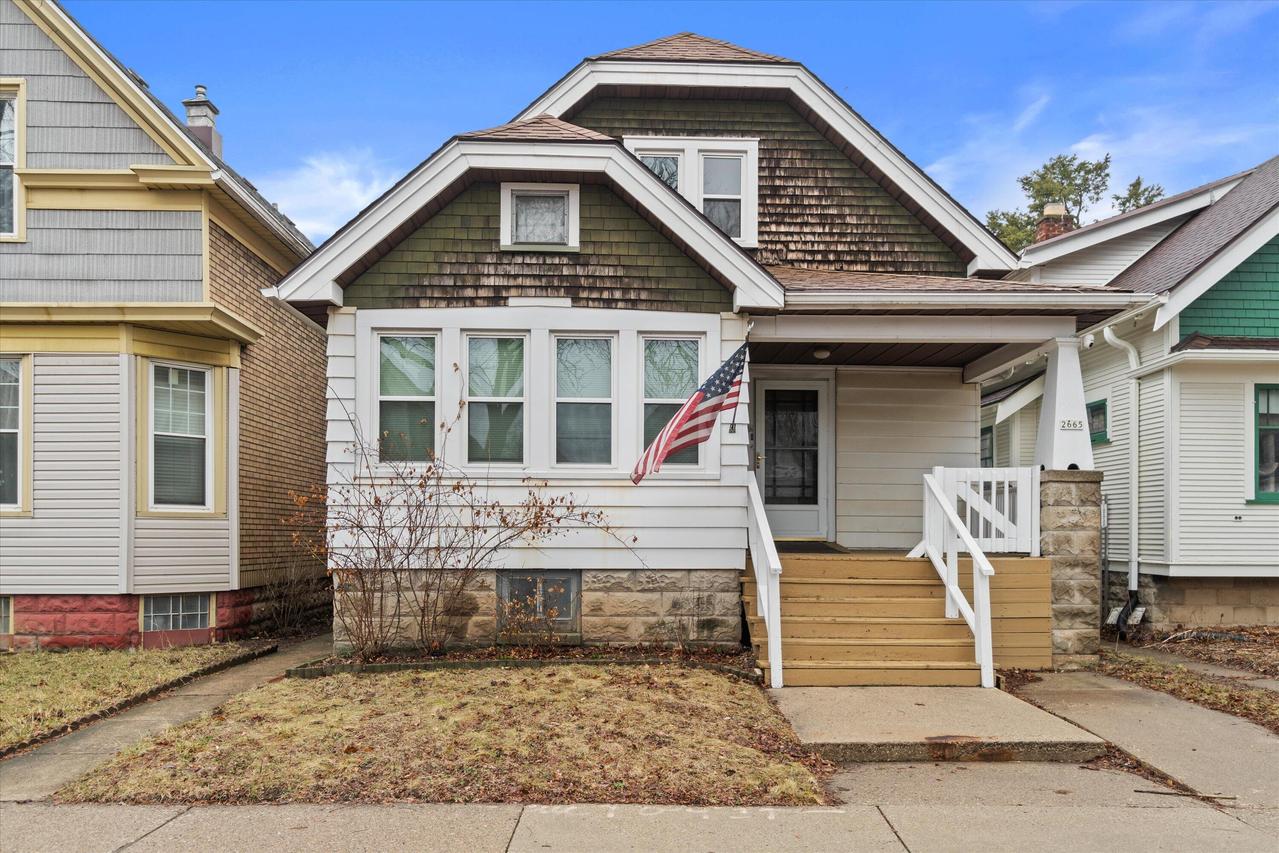 2665 S 29th St, Milwaukee, WI 53215