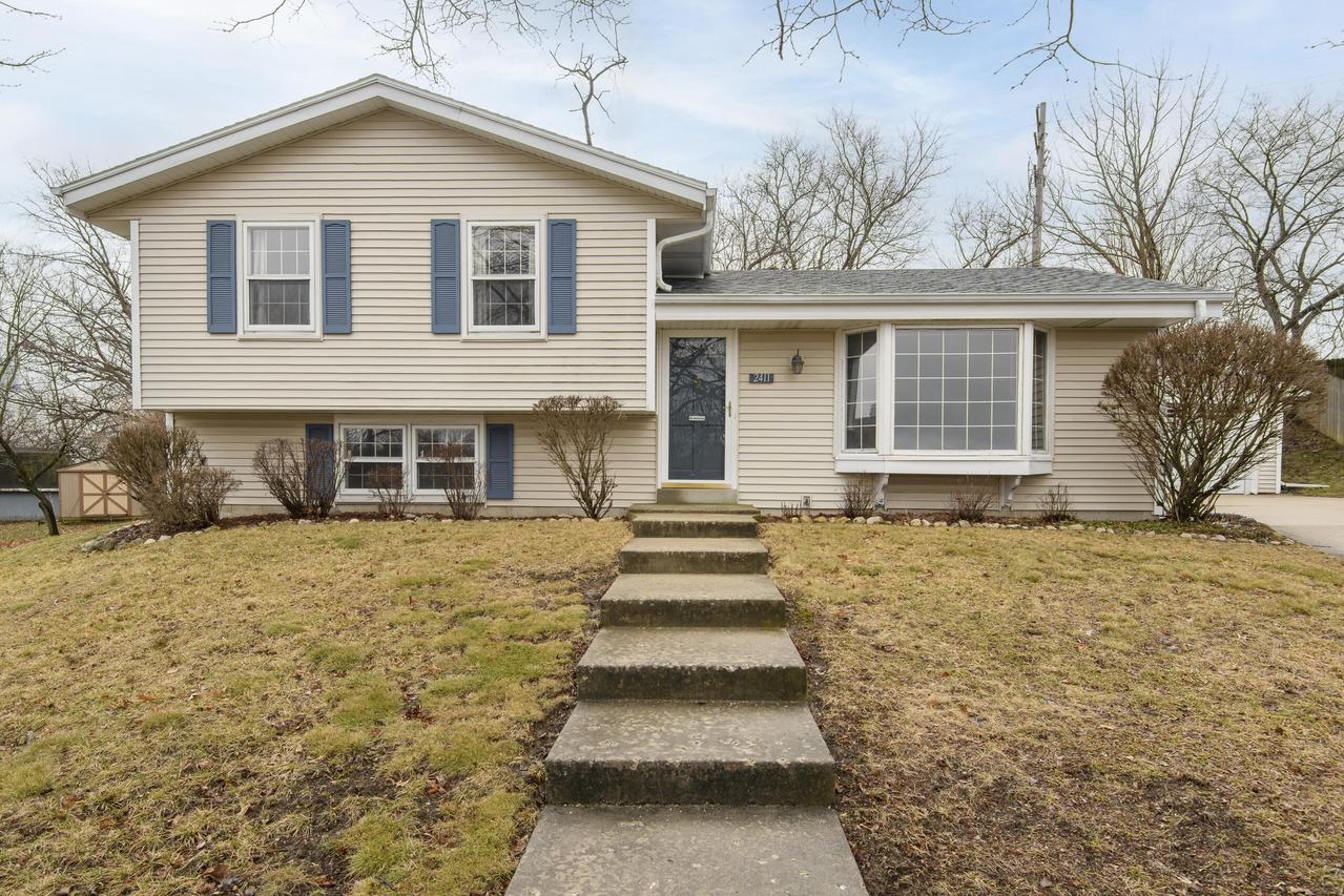 2411 Royal Ct, Waukesha, WI 53188