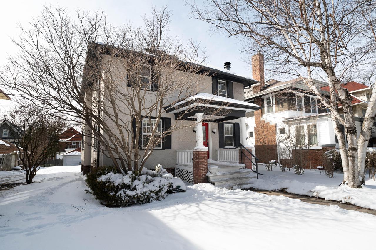 2965 N Downer Ave, Milwaukee, WI 53211