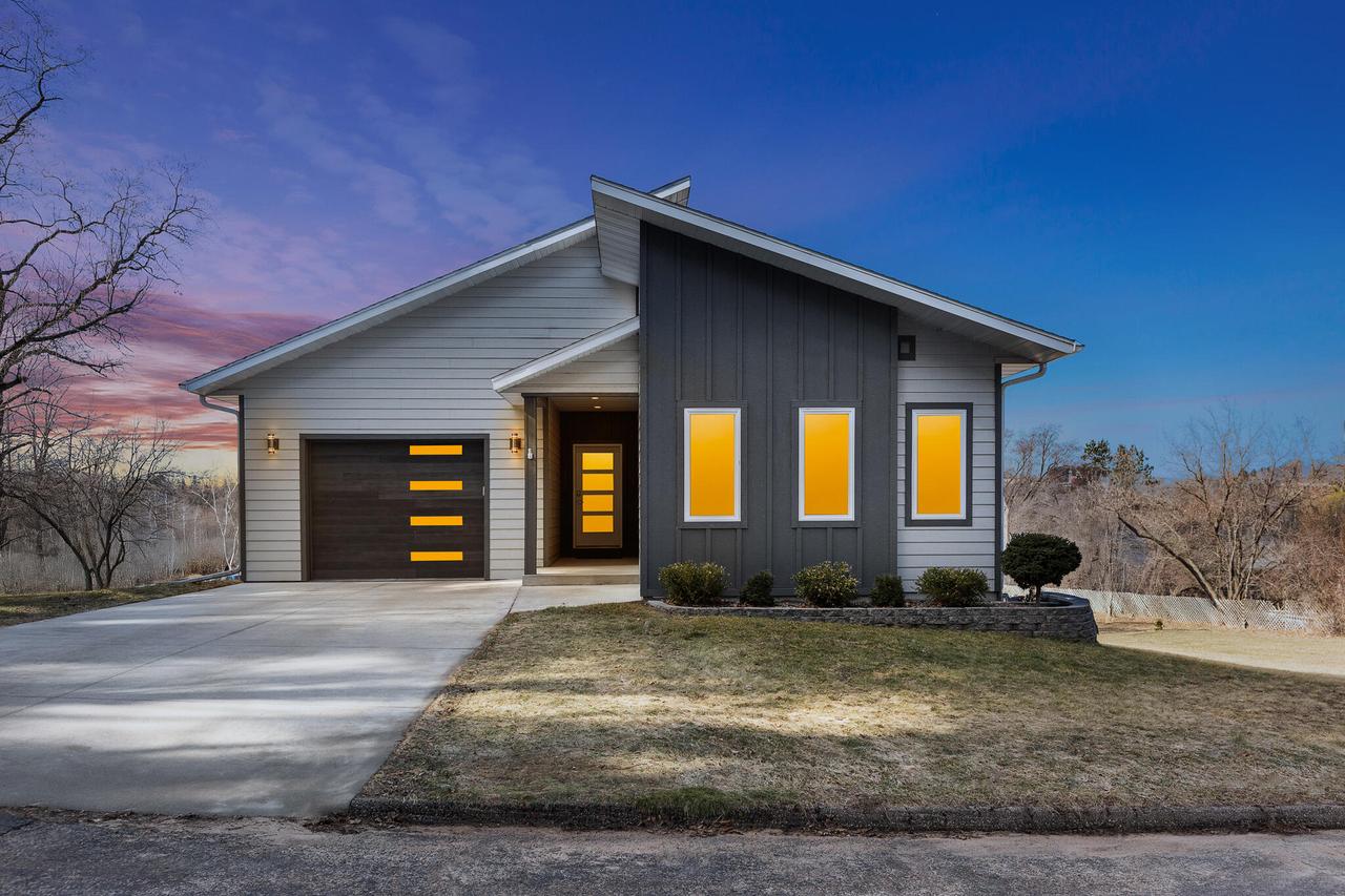 510 Wisconsin St, Wonewoc, WI 53968