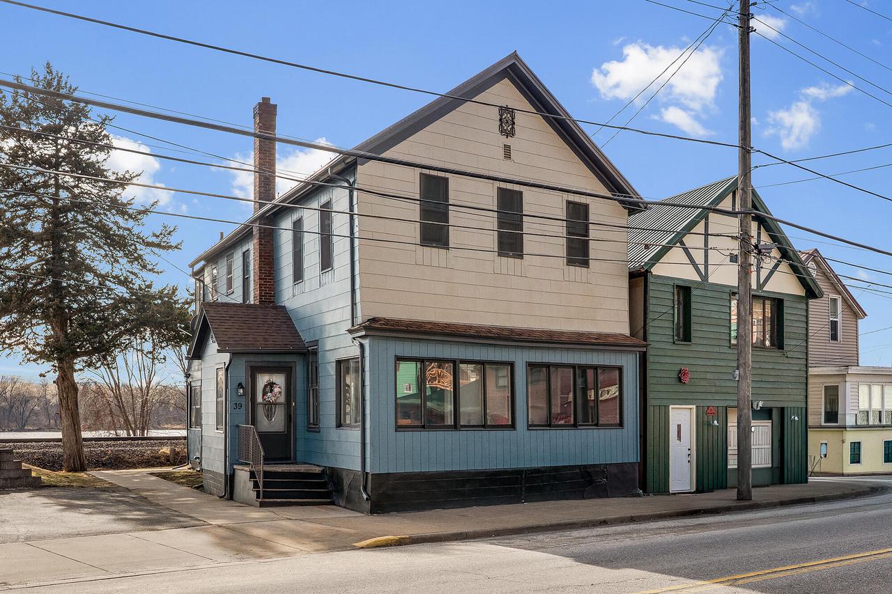 39 & 39 1/2 N Shore, Fountain City, WI 54629