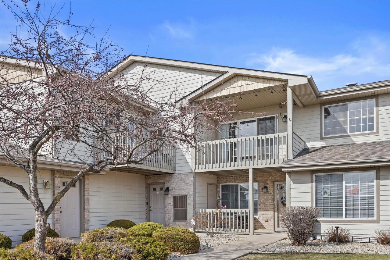 10110 74th St. #D, Kenosha, WI 53142