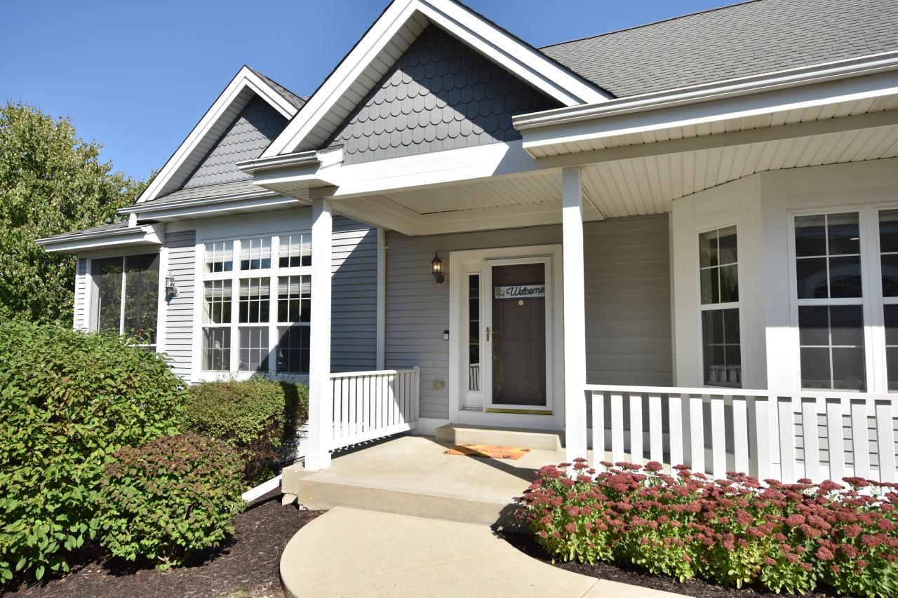 N59W17764 Meadow Ct, Menomonee Falls, WI 53051