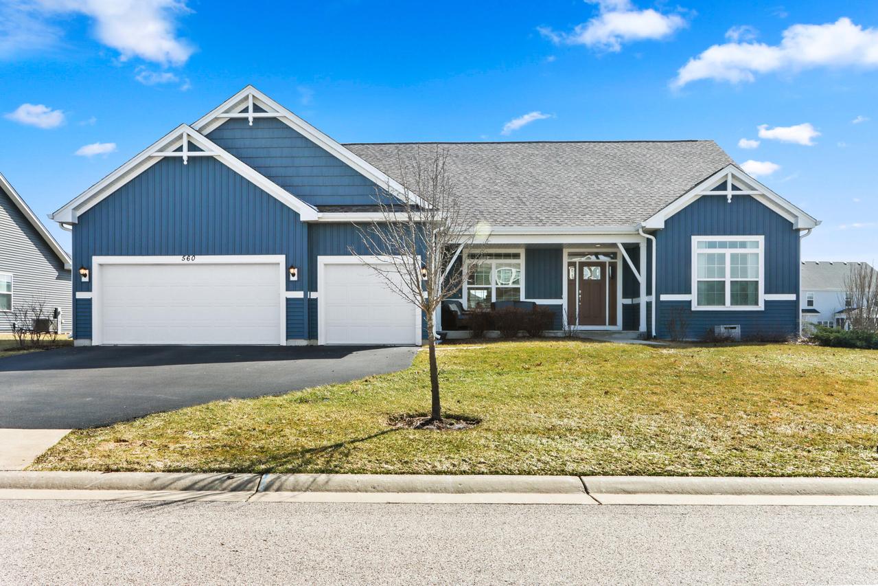 560 N Boulder Ridge, Lake Geneva, WI 53147