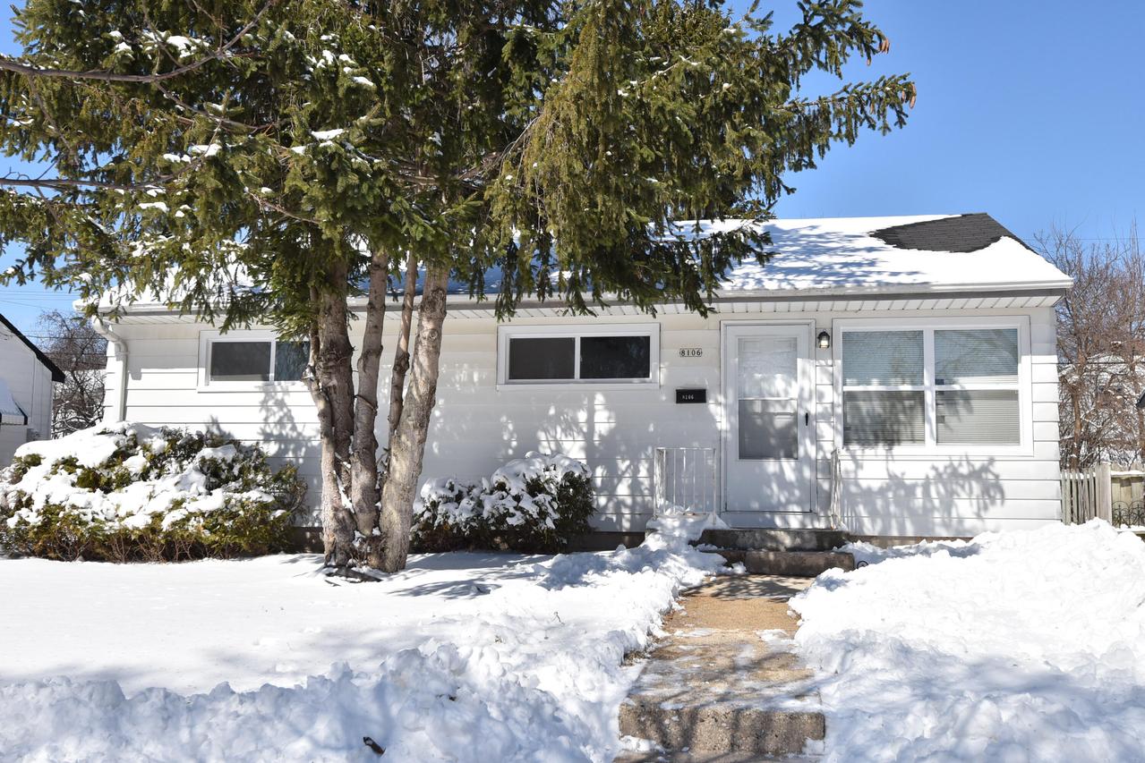 8106 W Herbert Ave, Milwaukee, WI 53218