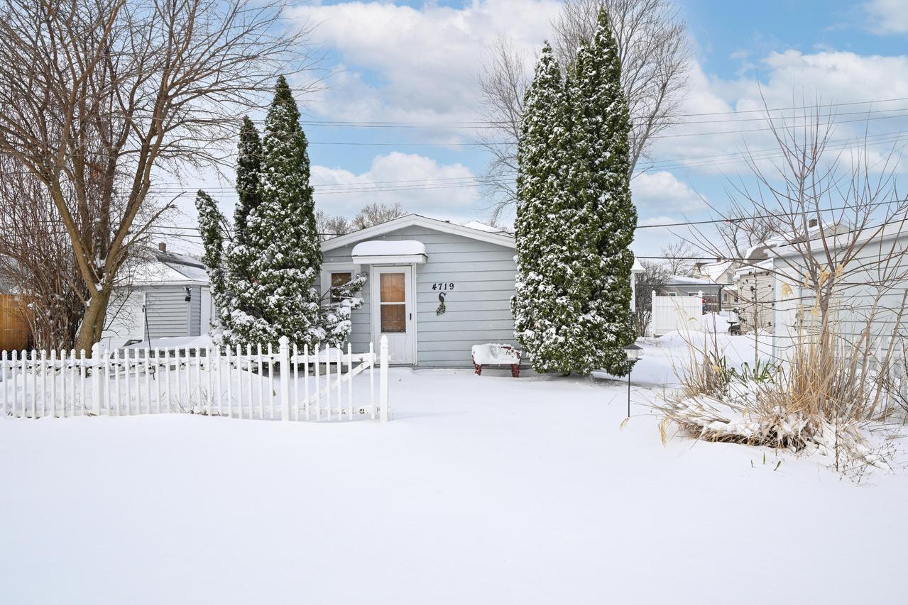 4719 N 126th St, Butler, WI 53007