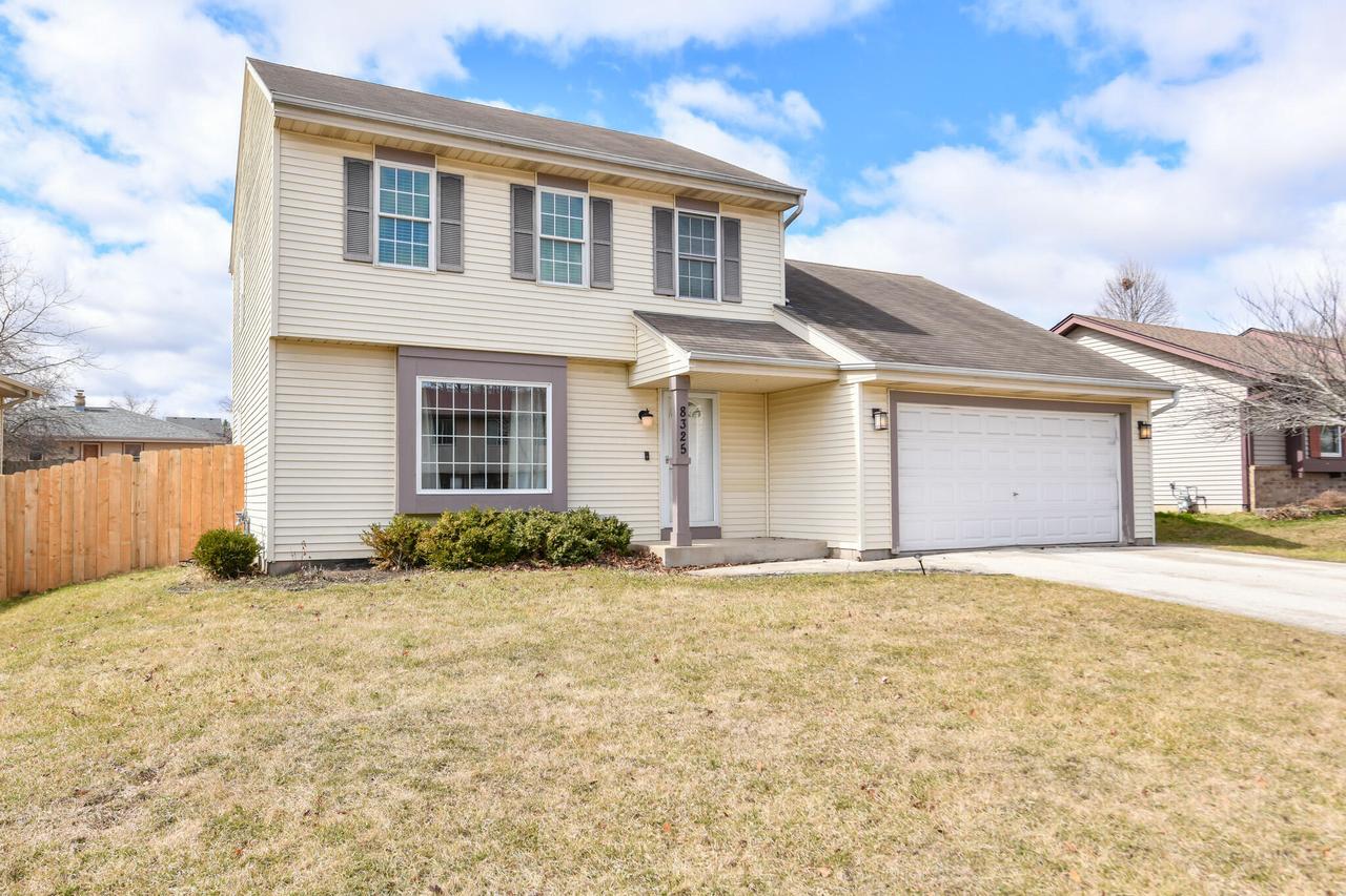 8325 N 93rd St, Milwaukee, WI 53224