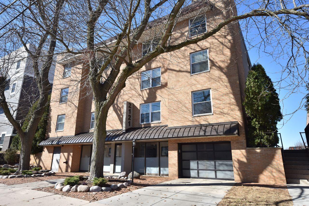 2121 N Cambridge Ave #205, Milwaukee, WI 53202