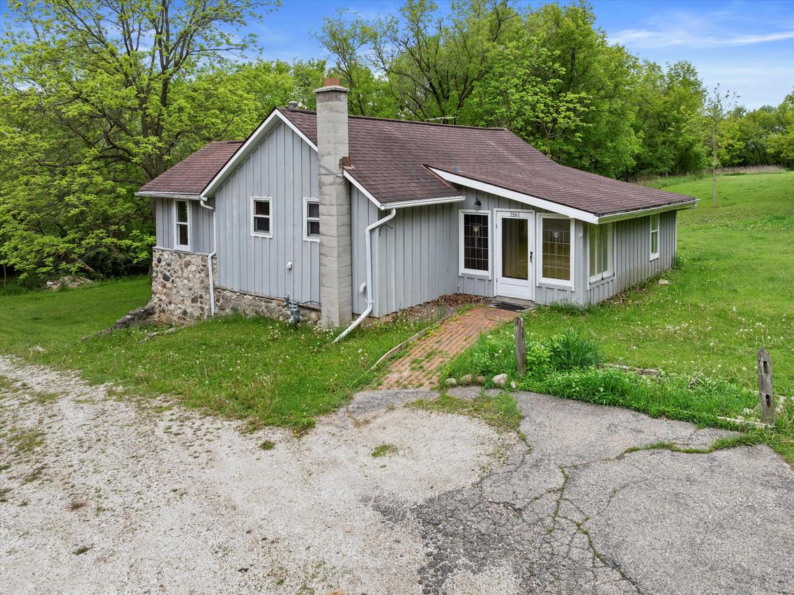 794 Emerald Dr #794A, Erin, WI 53027