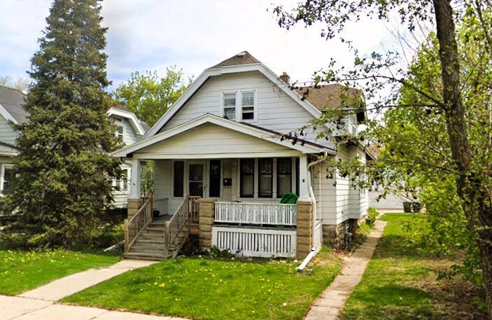 1570 S 57th St, West Allis, WI 53214