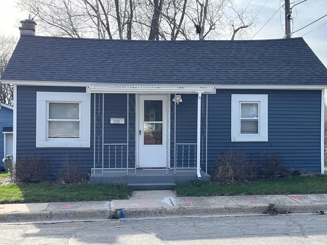 136 N Jefferson St, Whitewater, WI 53190