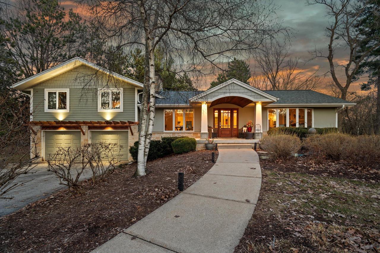 W307N5540 Anderson Rd, Merton, WI 53029