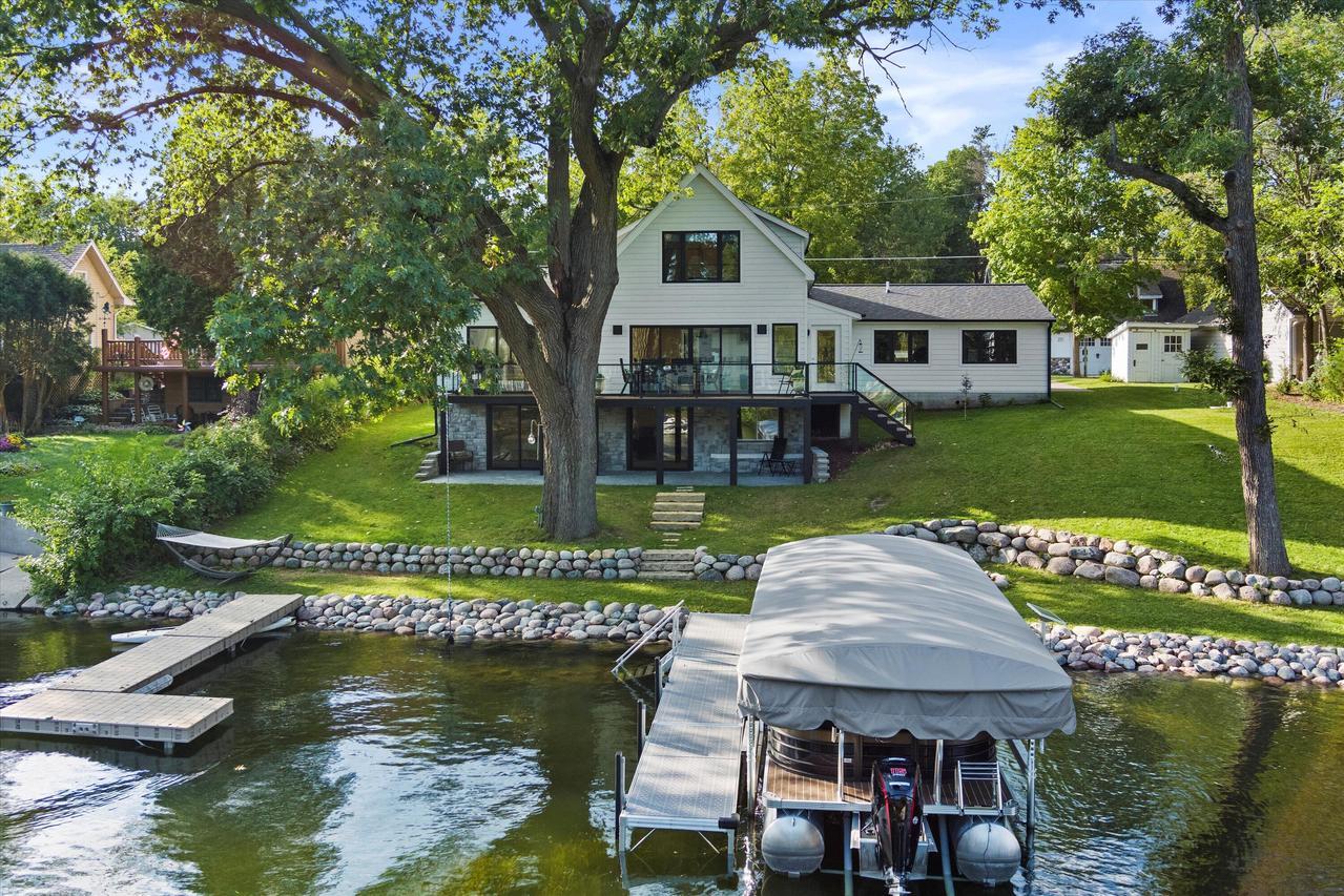 W345N5746 Road G -, Oconomowoc, WI 53066