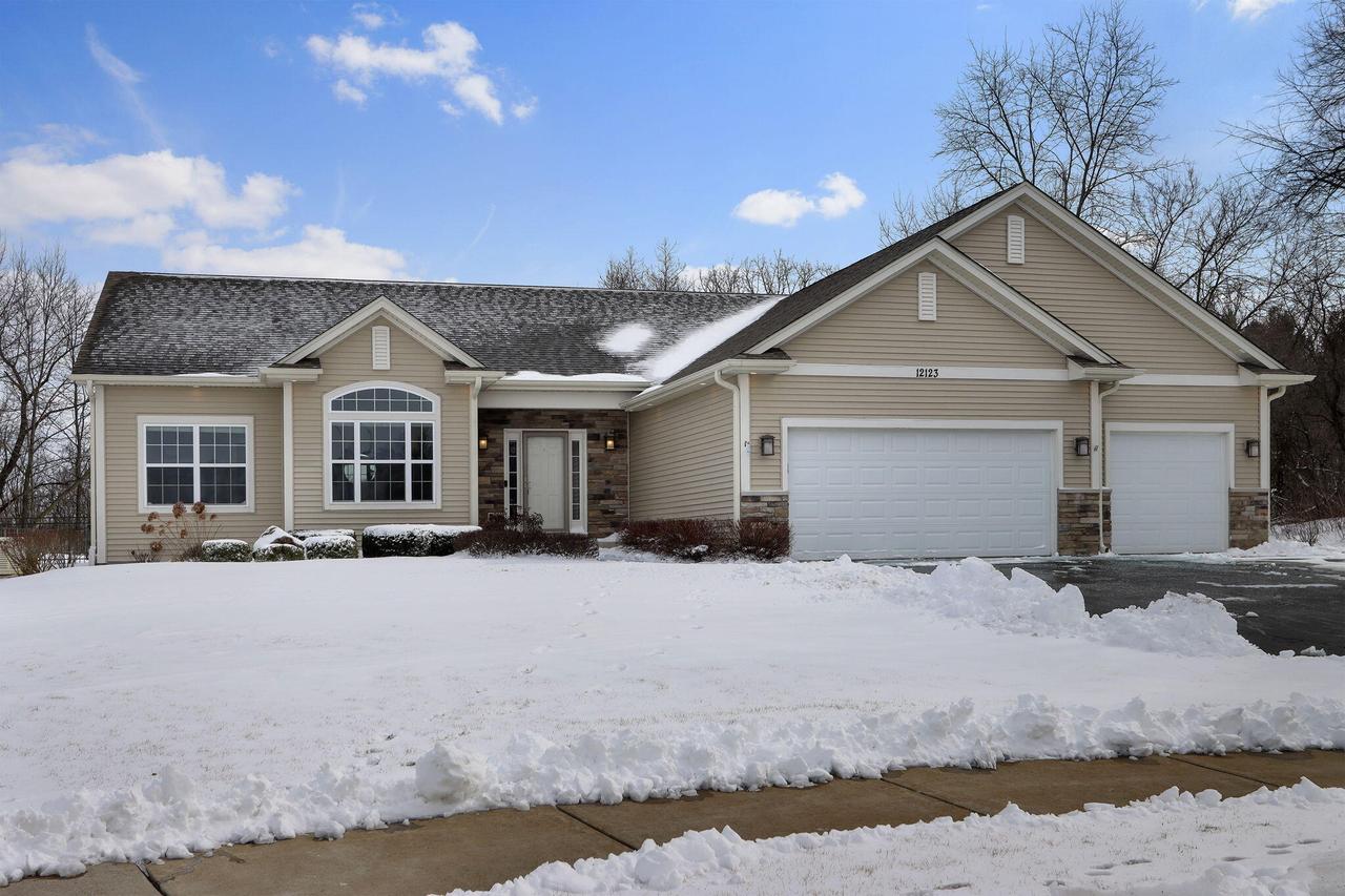 12123 250th Ave, Salem Lakes, WI 53179