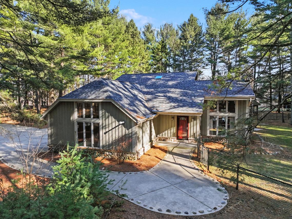 540 Mccarthy Dr, Erin, WI 53027