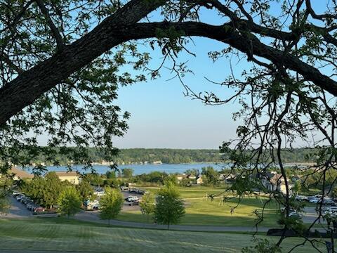 1061 Lakeland Ln #9-08, Geneva, WI 53147