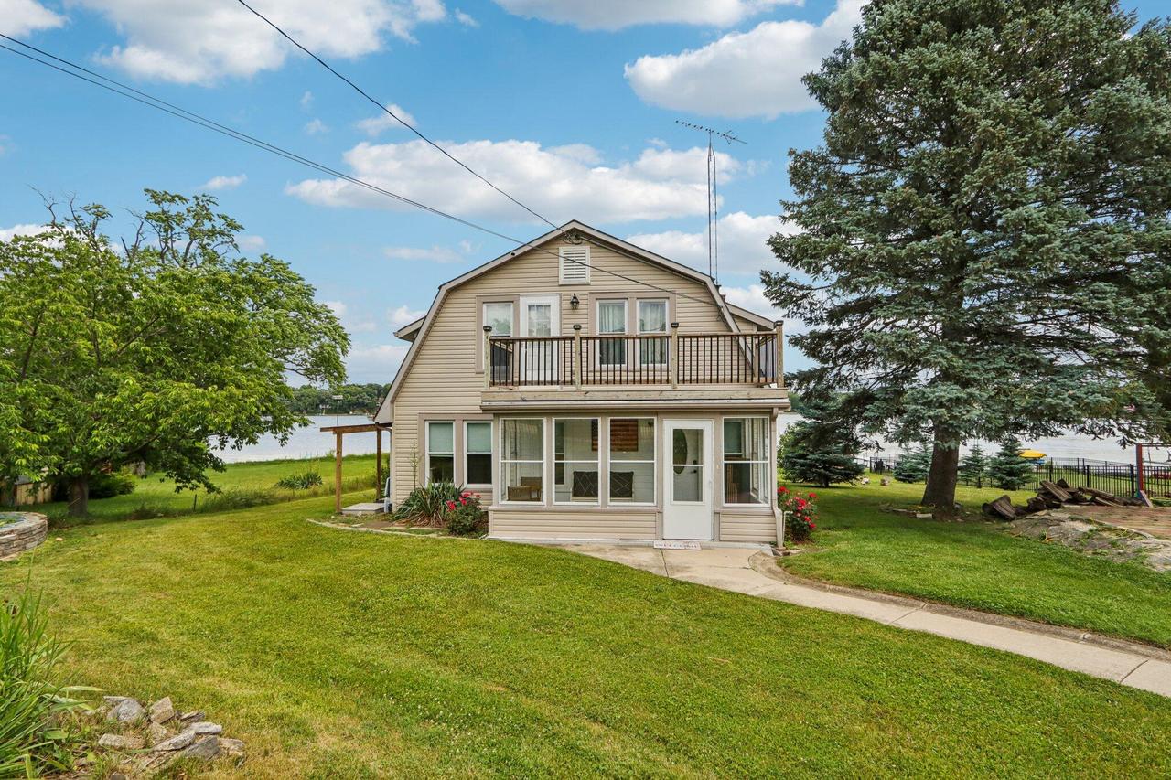 12719 234th Ave, Salem Lakes, WI 53179
