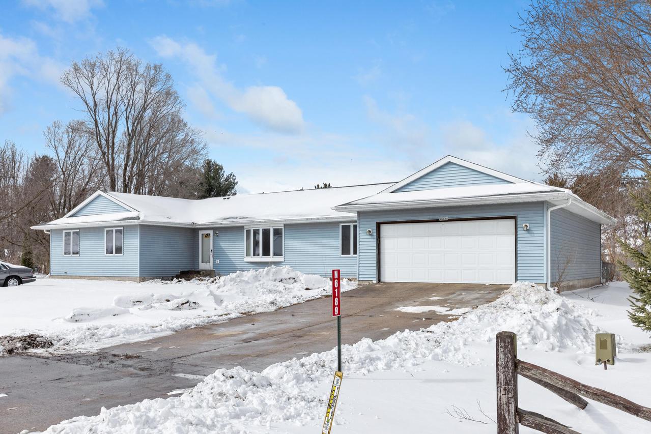 N6189 Rose Ln, Onalaska, WI 54650