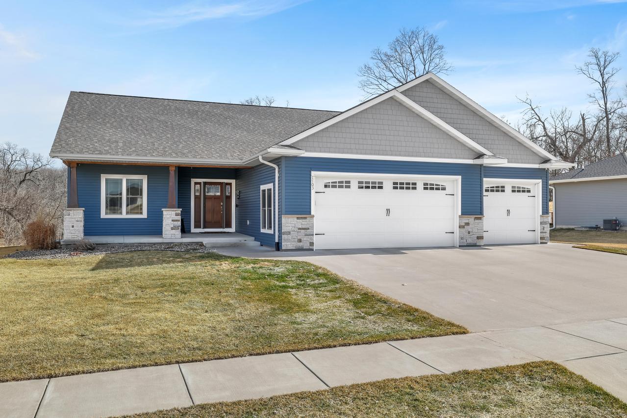1703 Bridger Dr, Holmen, WI 54636