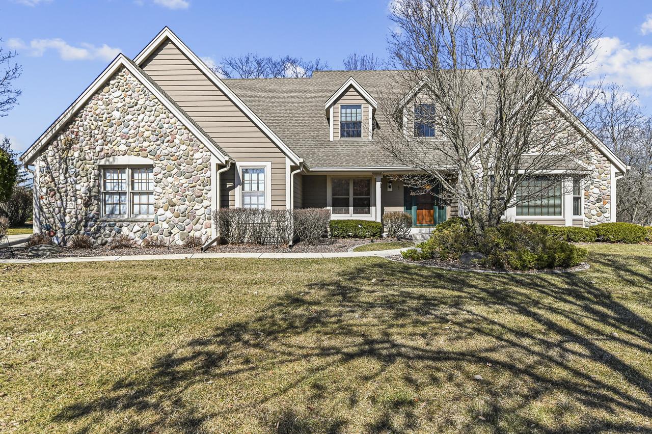 293 Westfield Way, Pewaukee, WI 53072