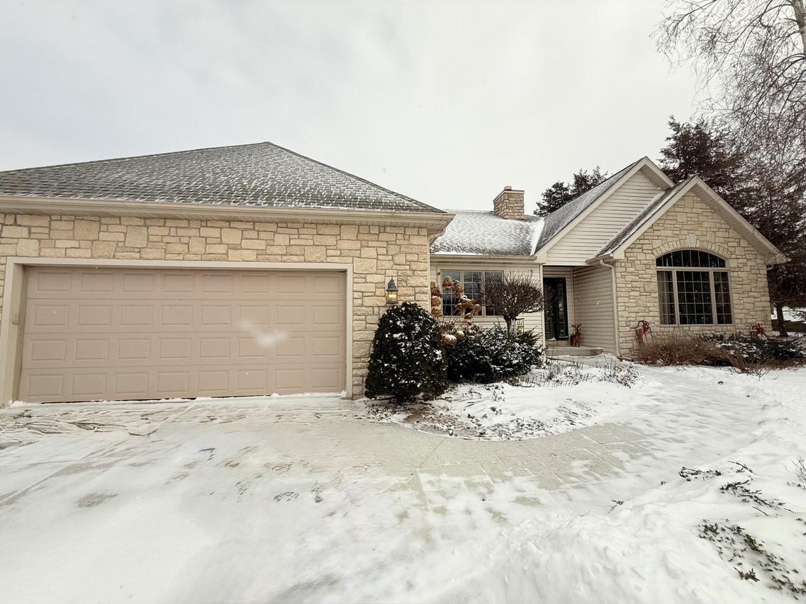 1036 Cedar St, Hartford, WI 53027