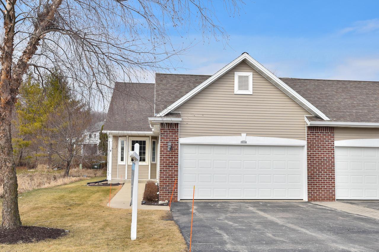 1014 Algoma Dr, Port Washington, WI 53074