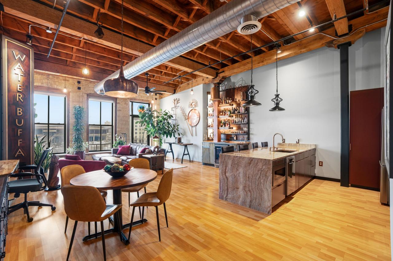 205 N Water St #402, Milwaukee, WI 53202