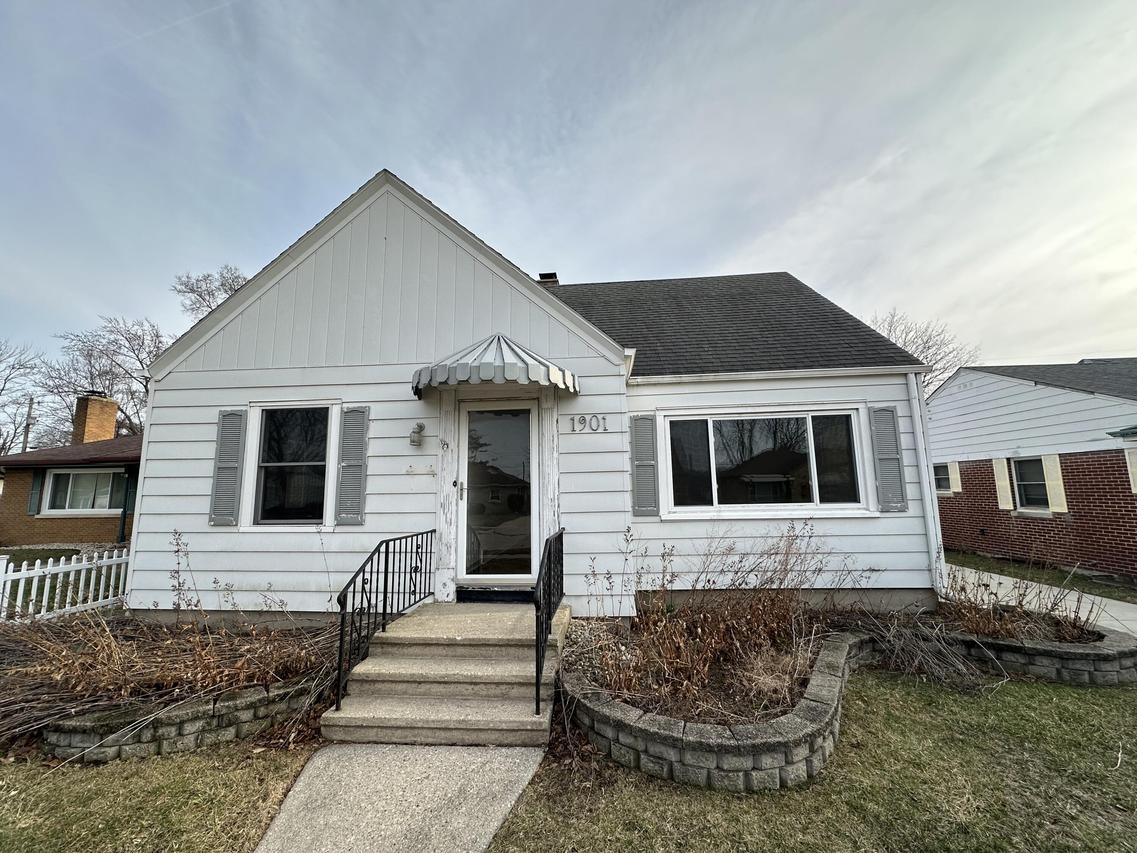 1901 74th Pl., Kenosha, WI 53143