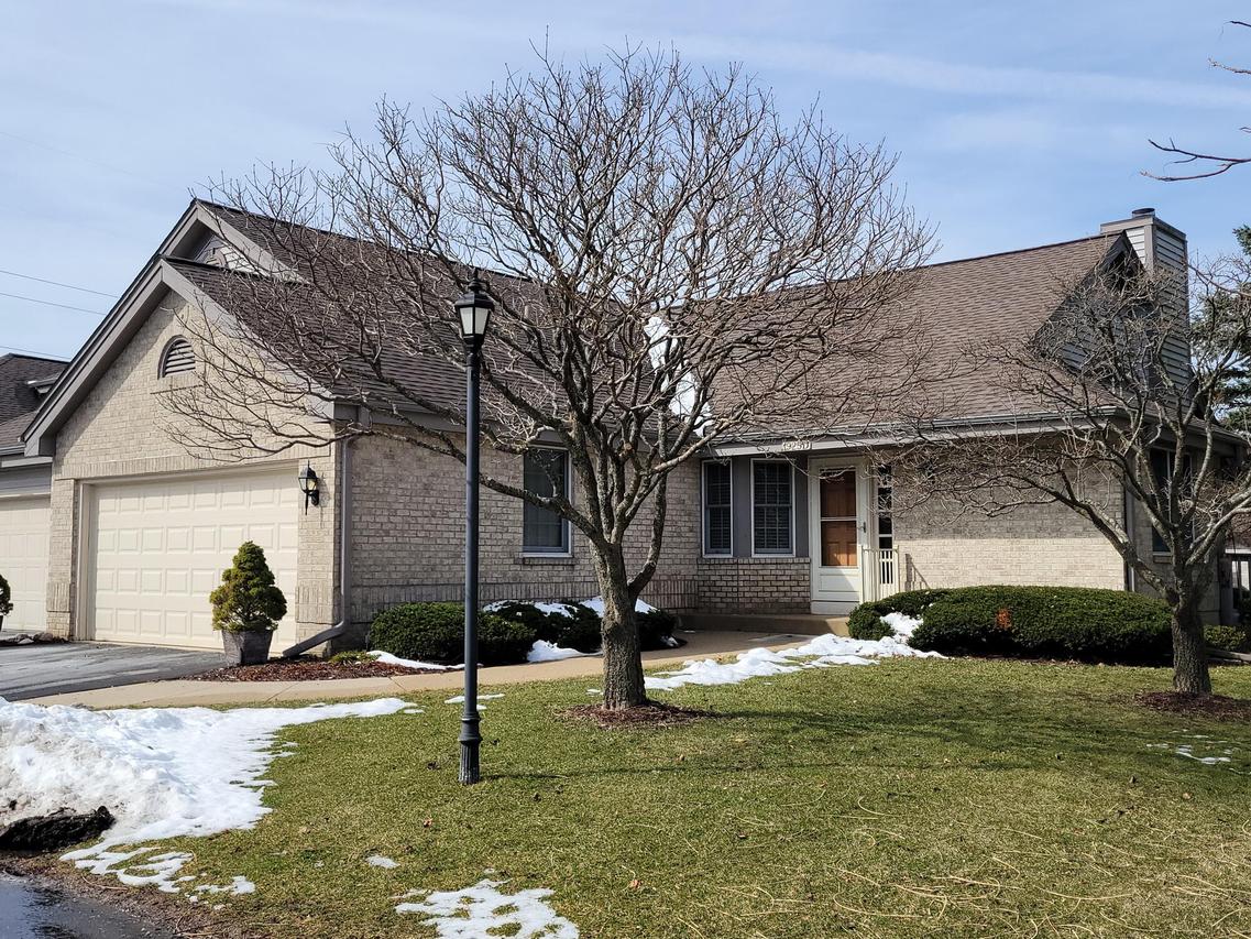 1925 Springbrook - #D, Waukesha, WI 53186