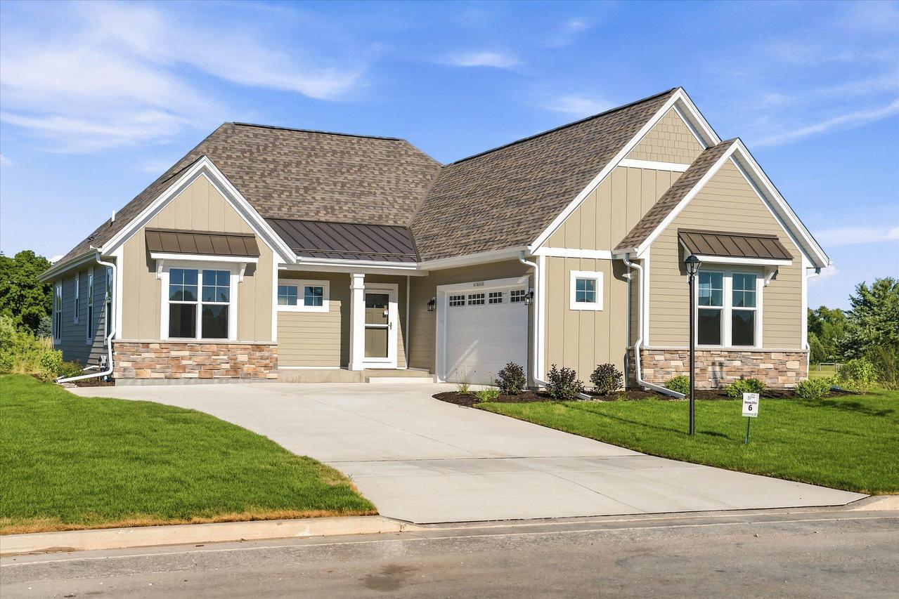 W214N4932 Casey Ct, Menomonee Falls, WI 53051