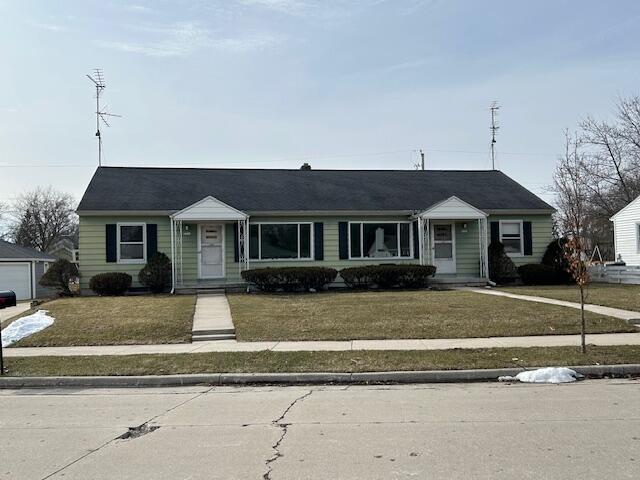 2221 Mayflower Ave, Sheboygan, WI 53083