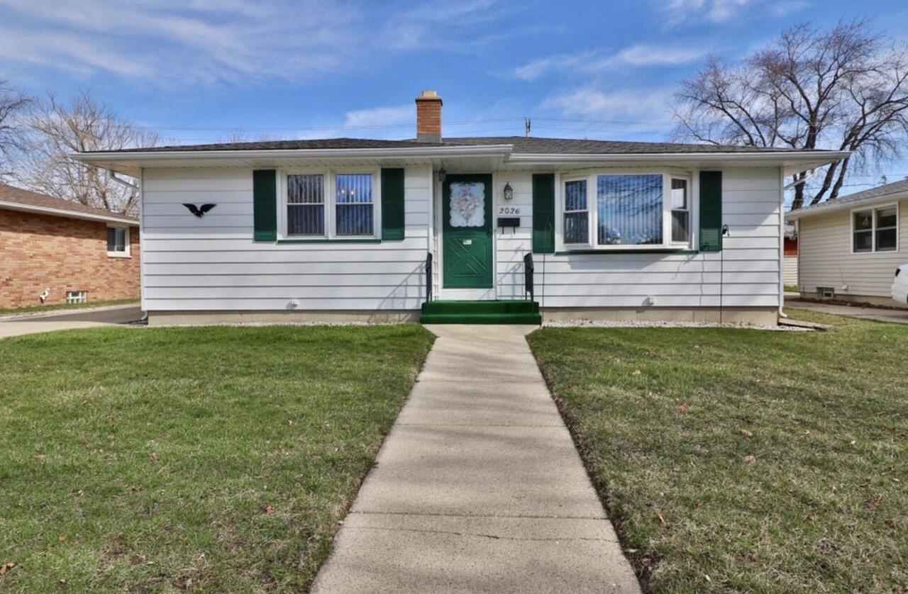 2026 87th Pl, Kenosha, WI 53143