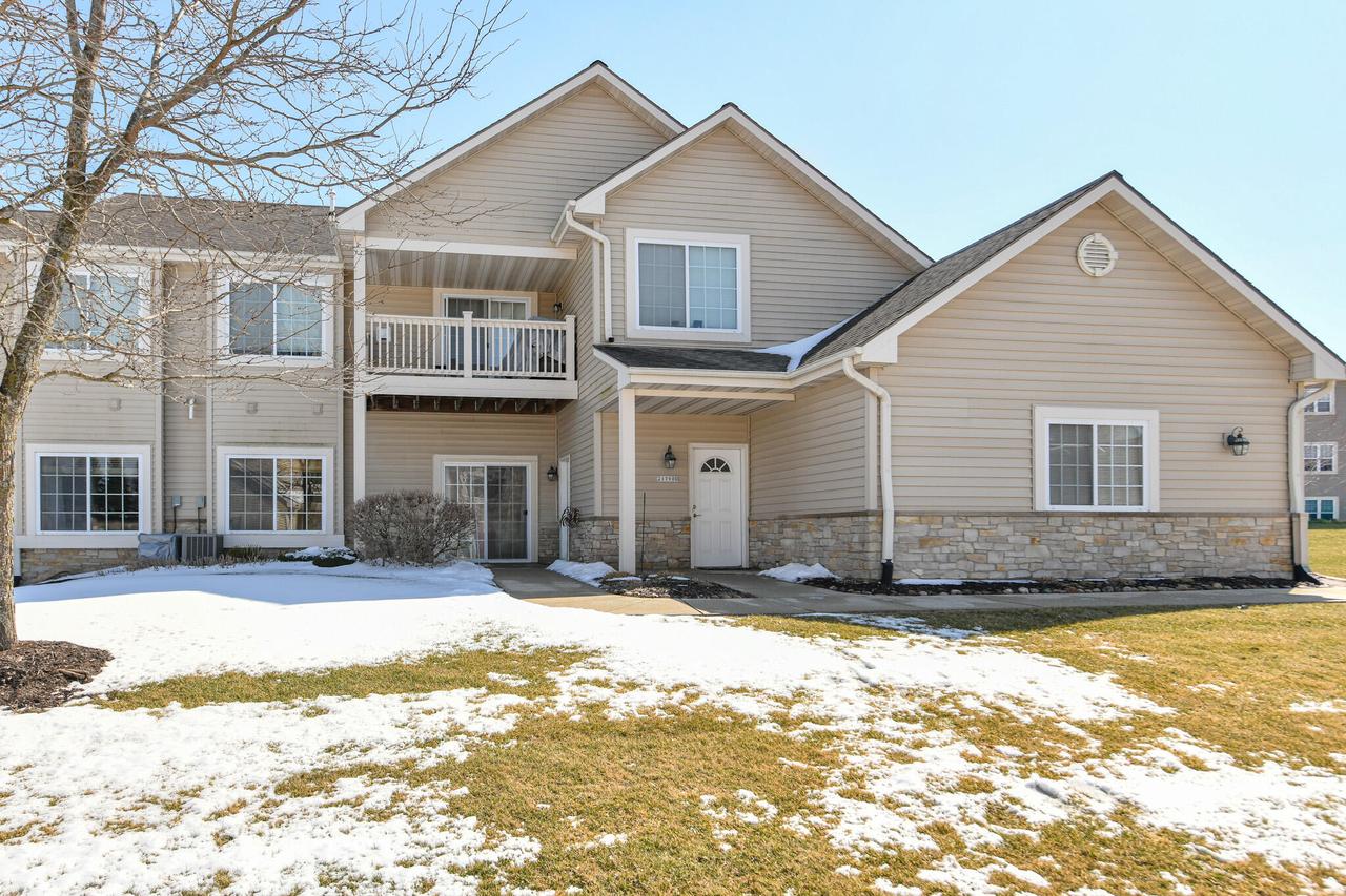 21790 N Weather Edge Cir #C, Lannon, WI 53046