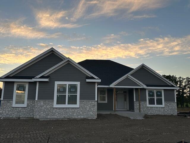 W207N5817 Muirfield Dr, Menomonee Falls, WI 53051