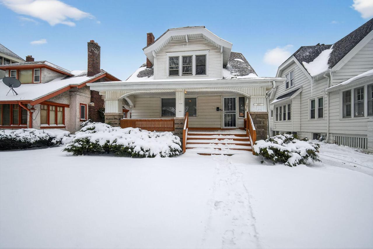 2927 N 40th St, Milwaukee, WI 53210