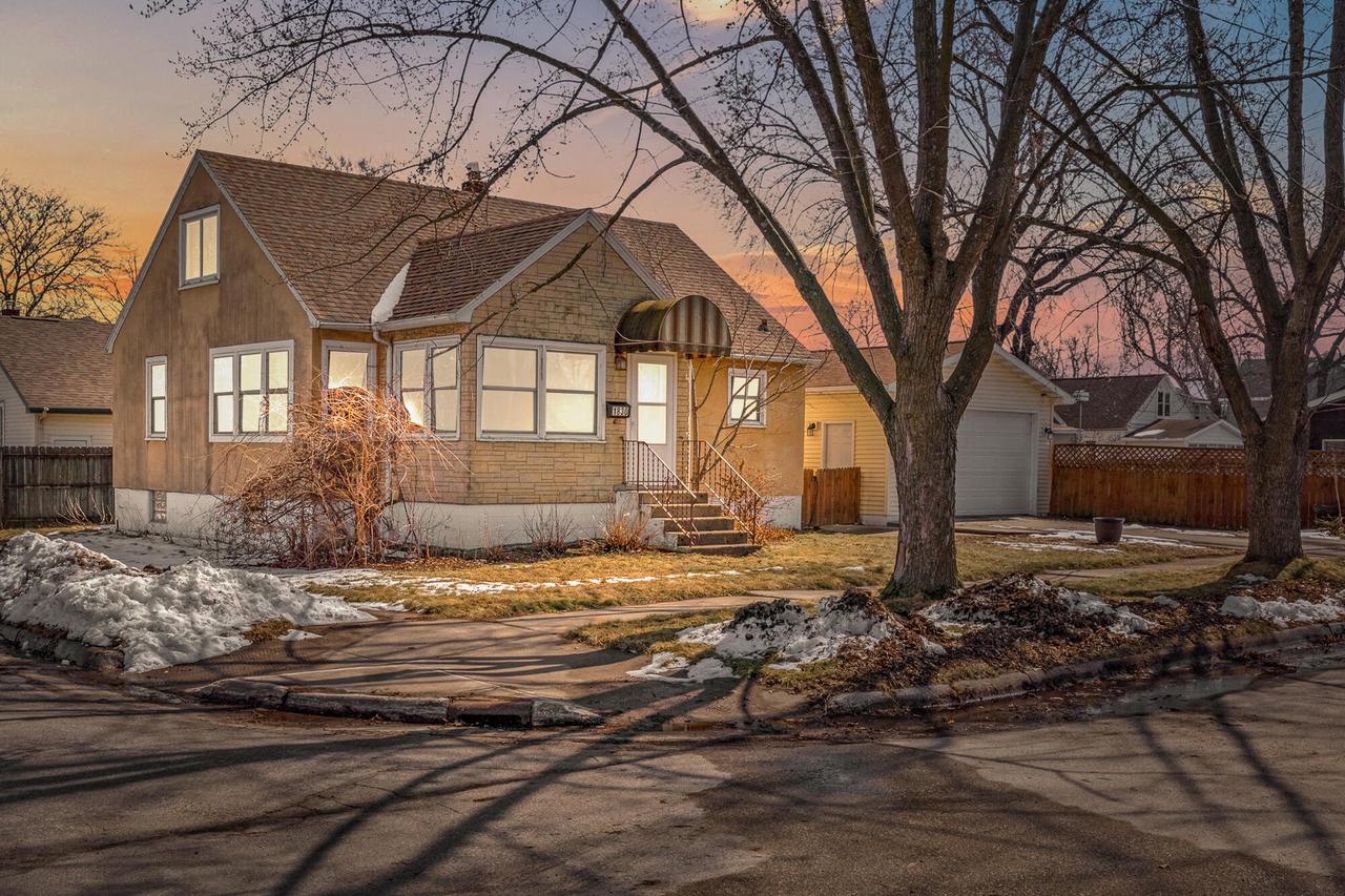 1830 Prospect St, La Crosse, WI 54603