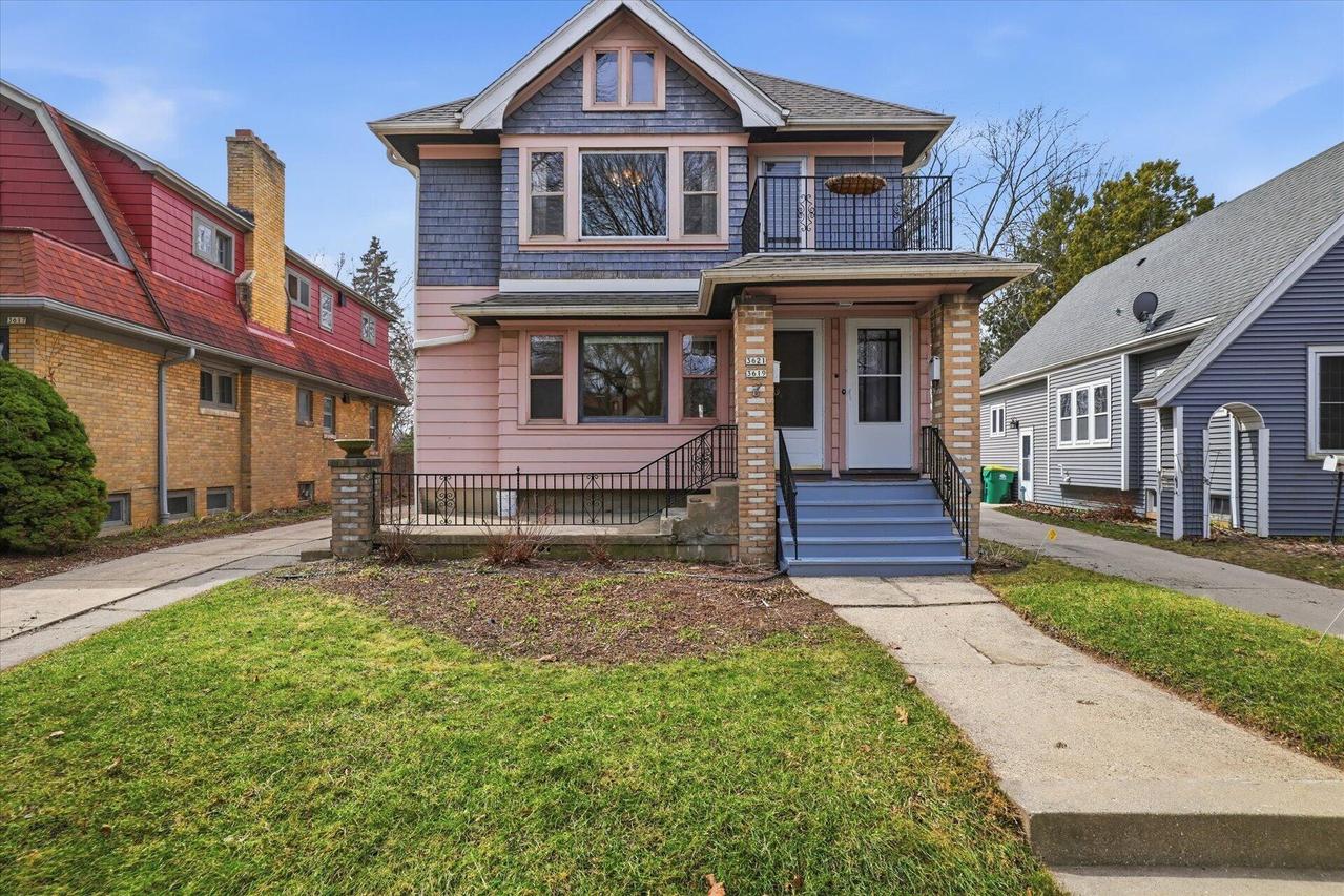 3619 N Morris Blvd #3621, Shorewood, WI 53211