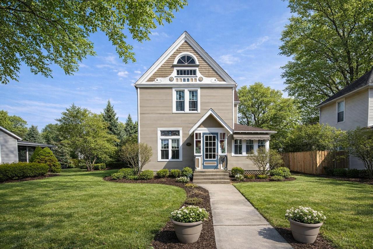 519 Madison St, Lake Geneva, WI 53147