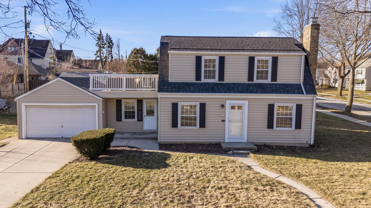 4325 W Cleveland Ave, Milwaukee, WI 53219