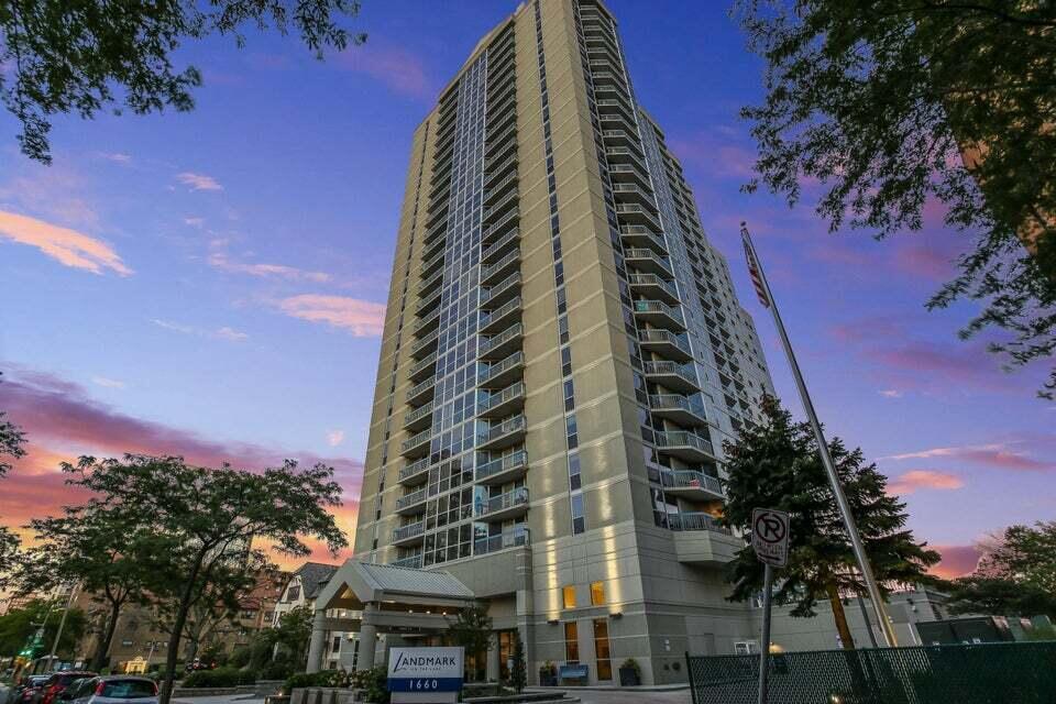 1660 N Prospect Ave #506, Milwaukee, WI 53202