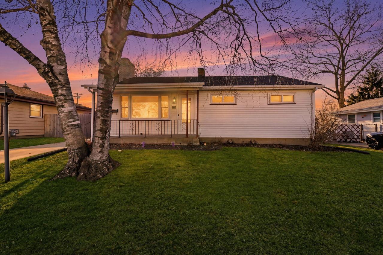 5320 52nd Ave, Kenosha, WI 53144