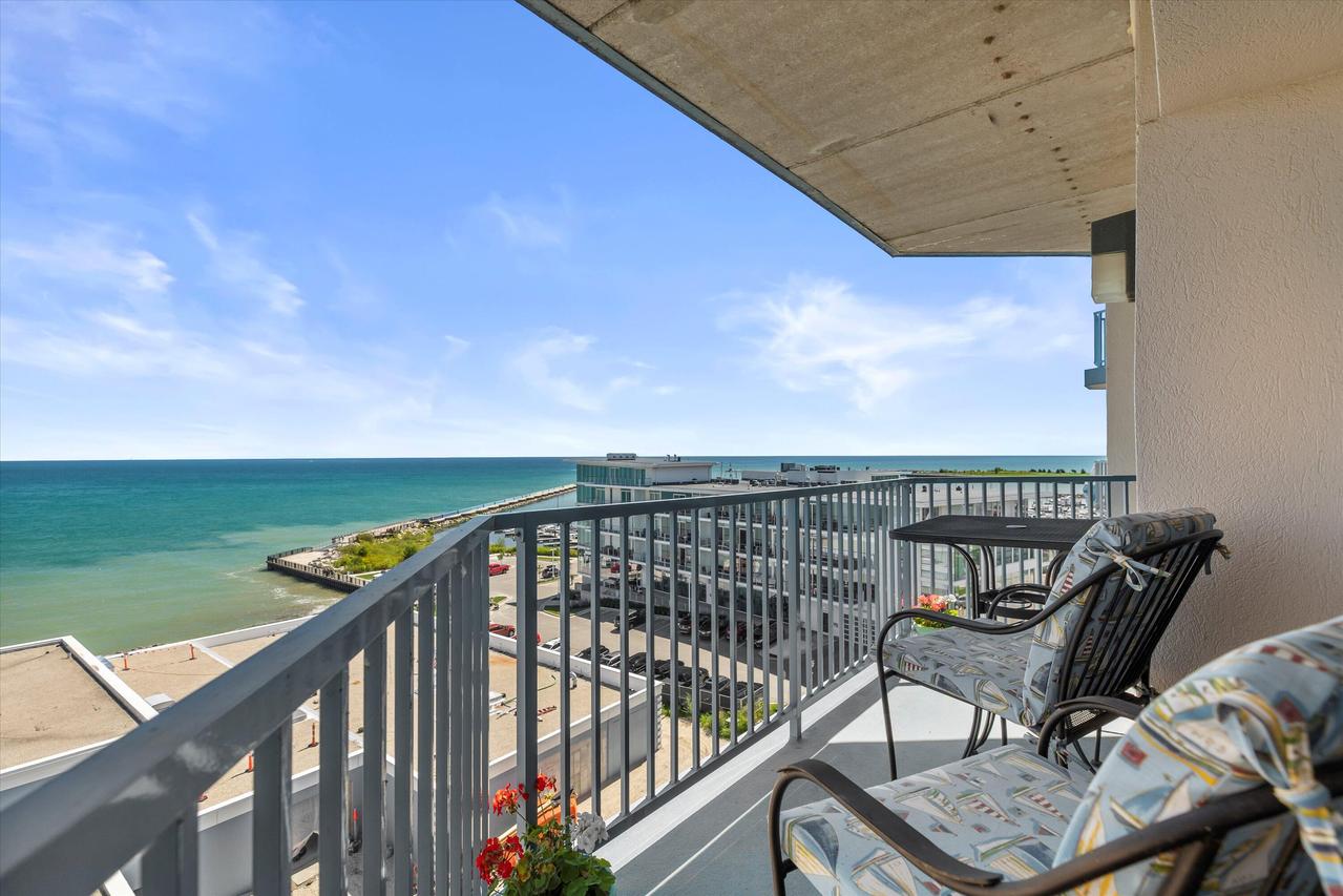 415 N Lake St #602, Port Washington, WI 53074