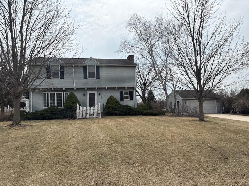 414 Meadow Ln, Eagle, WI 53119