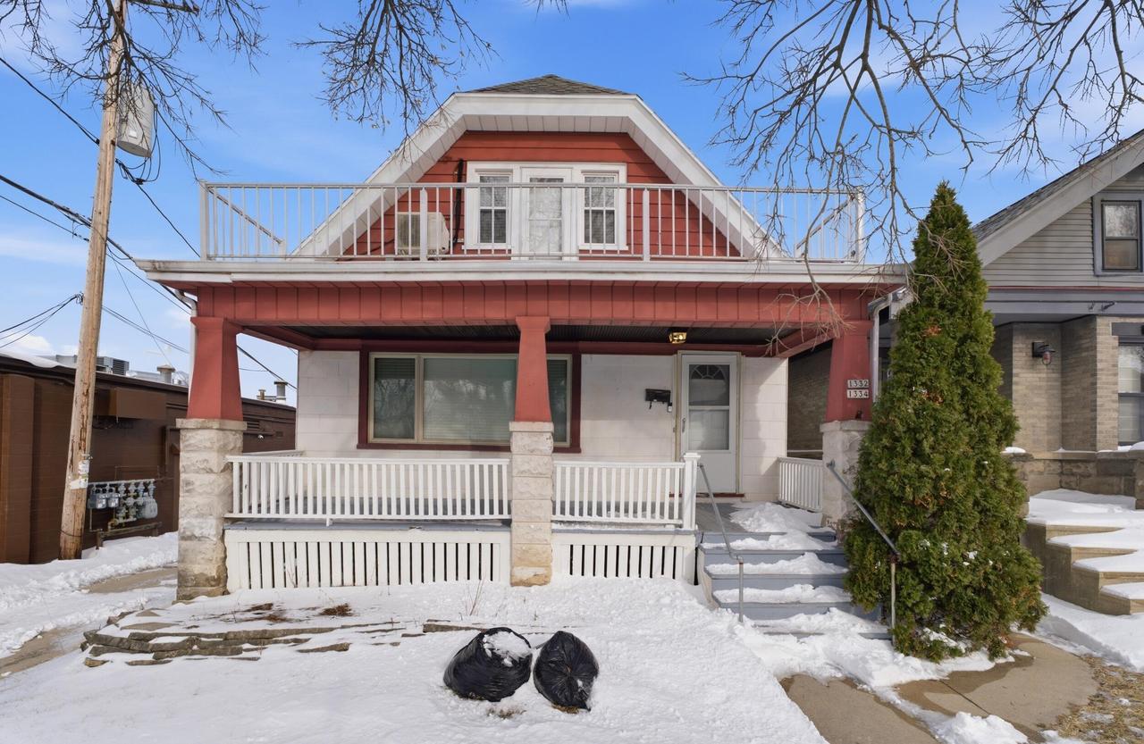 1332 S 57th St, West Allis, WI 53214