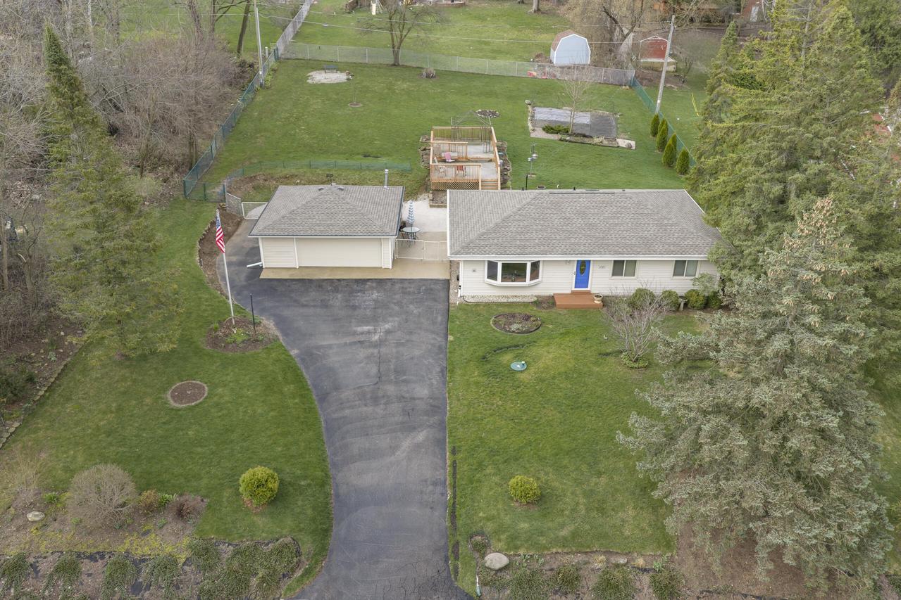 17321 W Observatory Rd, New Berlin, WI 53146